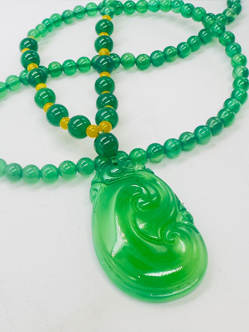 Ruyi Pendant Beaded Strand Necklace Ice Jadeite Chalcedony Agate  Green Beaded - Picture 2 of 4